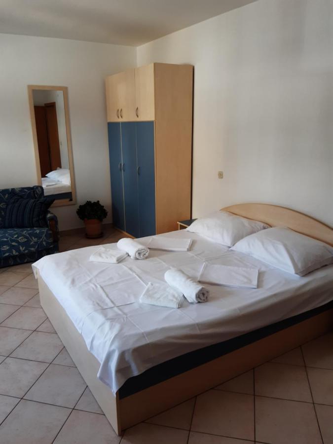 House Vida Goraleks Hotel Baska Voda Luaran gambar